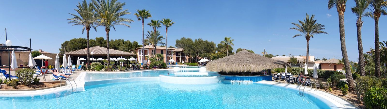 Mallorca hotel pool bar